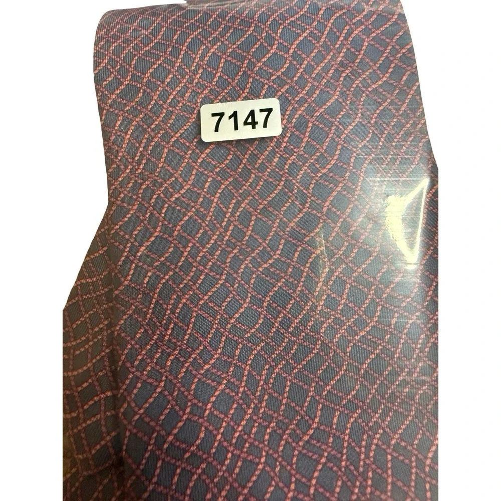 GUCCI ‎ Tie Silk Red Navy Blue background Made in Italy